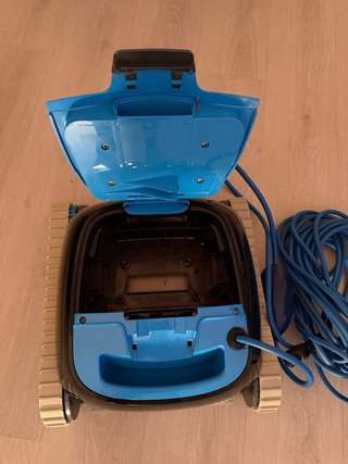 Robot Limpiafondos Dolphin Nautilus CC