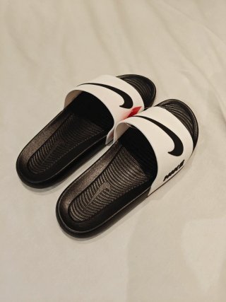 Chanclas Nike Blancas