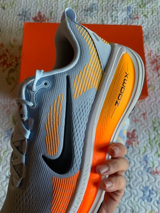 Nike Vomero 18 "Hydrogen Blue" (T. 45EU)