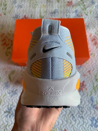 Nike Vomero 18 "Hydrogen Blue" (T. 45EU)