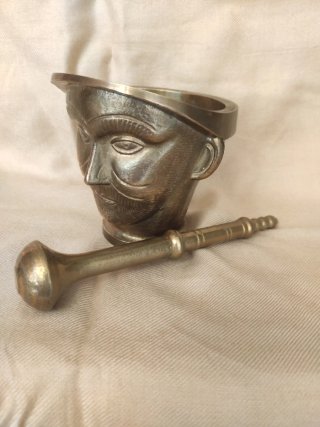 Almirez Bronce Antiguo Cara