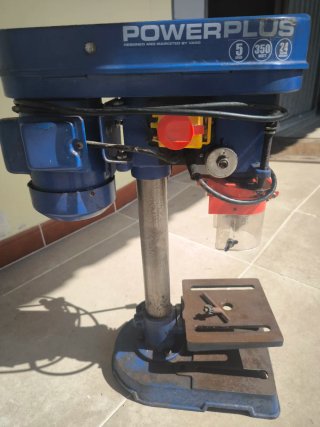 Taladro de columna POWERPLUS