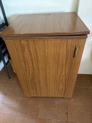 Máquina de coser Alfa con pedal