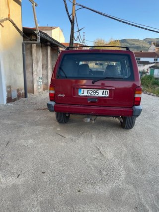 Jeep Cherokee XJ 2.5 TD Sport · 1999 · 123.254 km