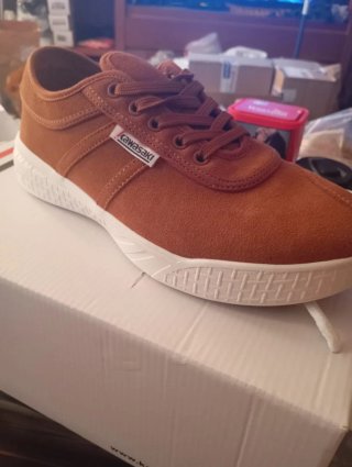 n.42 Zapatillas Kawasaki en piel Unisex A ESTRENAR
