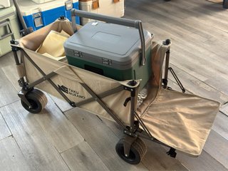 Carro de transporte para jardin o gareje.