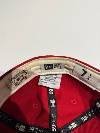 Gorra New Era Roja World Series