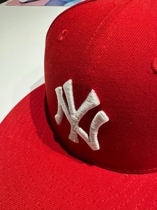 Gorra New Era Roja World Series