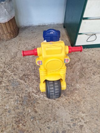 Moto de juguete para niñ@s