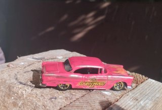 Hot Wheels 1955 Chevy Bel Air Hot Rot 1/64