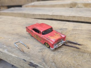 Hot Wheels 1955 Chevy Bel Air Hot Rot 1/64