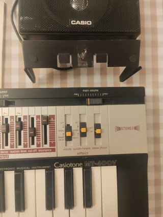 Teclado Sintetizador Casiotone MT-400V