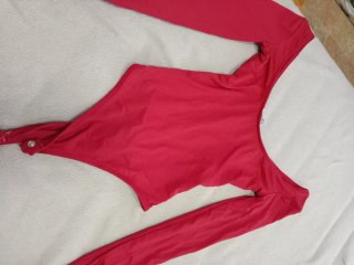 Body Bershka rojo manga larga