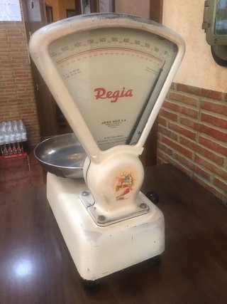 Báscula Regia vintage