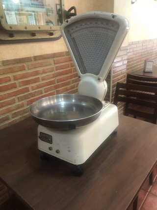 Báscula Regia vintage