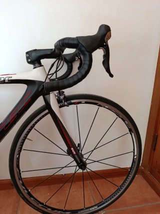 Bicicleta de carretera sin uso, impecable.