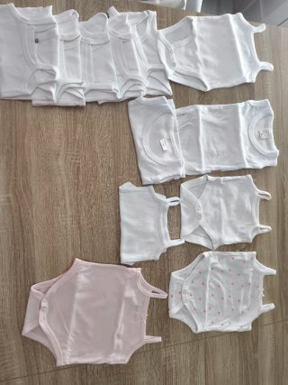 12 Camisetas Tirantes Bebé (10 Blancas, 2 Rosas)