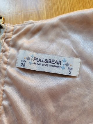 Vestido encaje rosa Pull&Bear