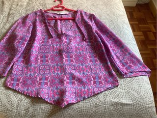 Blusa gasa estampada manga larga