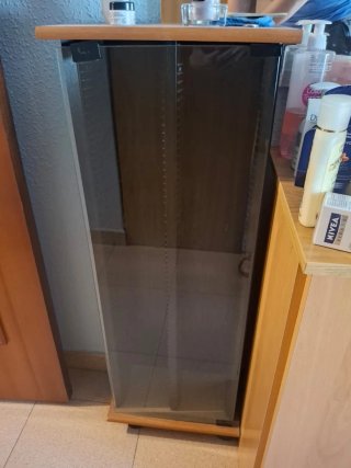 Porta CDs de madera y cristal