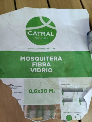 Catral Mosquitera Fibra Vidrio 0,6x30m