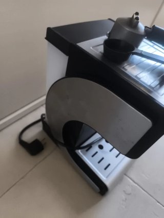 Cafetera Ufesa- urge venta por mudanza