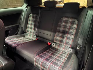 Volkswagen Golf GTI Performance 2.0 TSI 180kW (245CV)
