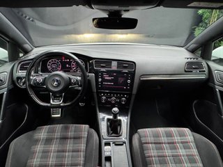 Volkswagen Golf GTI Performance 2.0 TSI 180kW (245CV)