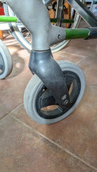 Silla de ruedas de aluminio