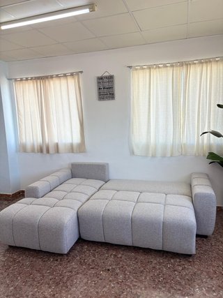 Sofa chaiselongue con cama y arcon nuevo!