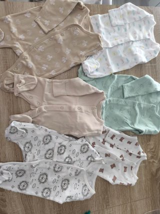 Lote 6 pijamas unisex bebé