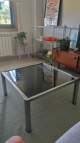 Mesa centro vintage cristal ahumado y metal