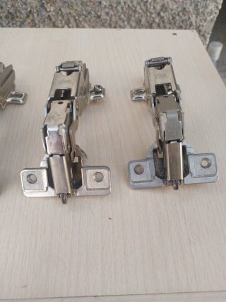 4 Bisagras para Armario