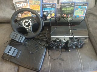 Consola PlayStation 3 con Volante y Juegos