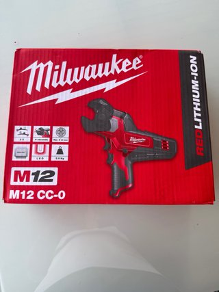 Cortadora Milwaukee M12 CC-0