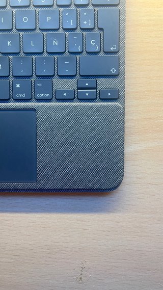 Funda con teclado iPad Pro 11’ Logi