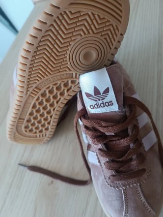 Zapatillas Adidas serraje marrón rosa talla 38