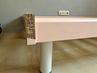 Cama adolescente y escritorio tocador