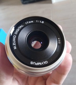 Olympus M.Zuiko Digital 17mm f1.8