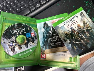 Assassin's Creed Unity & Valhalla XBOX