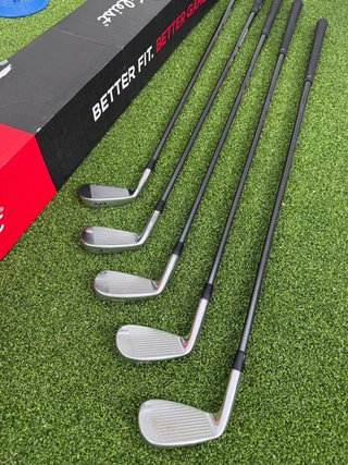 Set Hierros Golf Titleist AP9 710, varilla regular