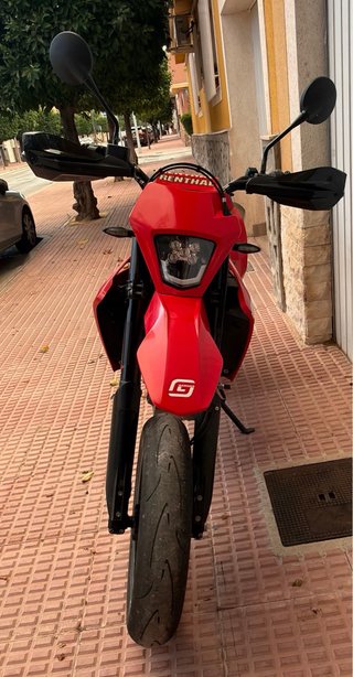 GASGAS SM 700 2023 A2 | 5.585 km | KTM 690 SMC R