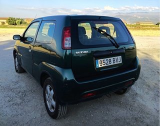 Suzuki Ignis 2002 tiene pegatina medioambiental