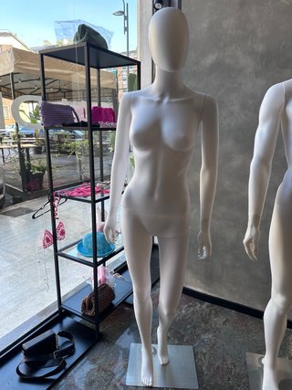 Manichino donna bianco