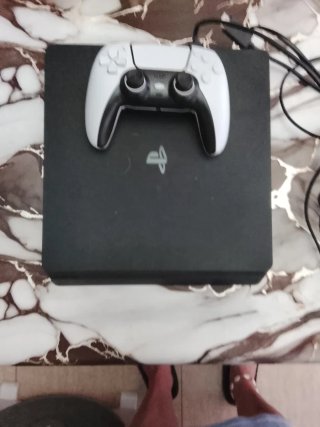 Consola PS4 Slim Negra