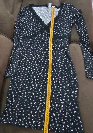 Vestido negro floral H&M con encaje