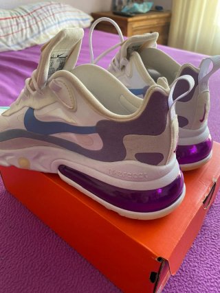 Nike Air Max 270 React Morado Blanco
