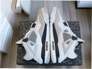 Jordan 4 Retro Military Negro Talla 42