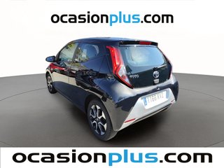 Toyota Aygo 1.0 70 x-play 53 kW (72 CV)