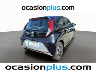 Toyota Aygo 1.0 70 x-play 53 kW (72 CV)
